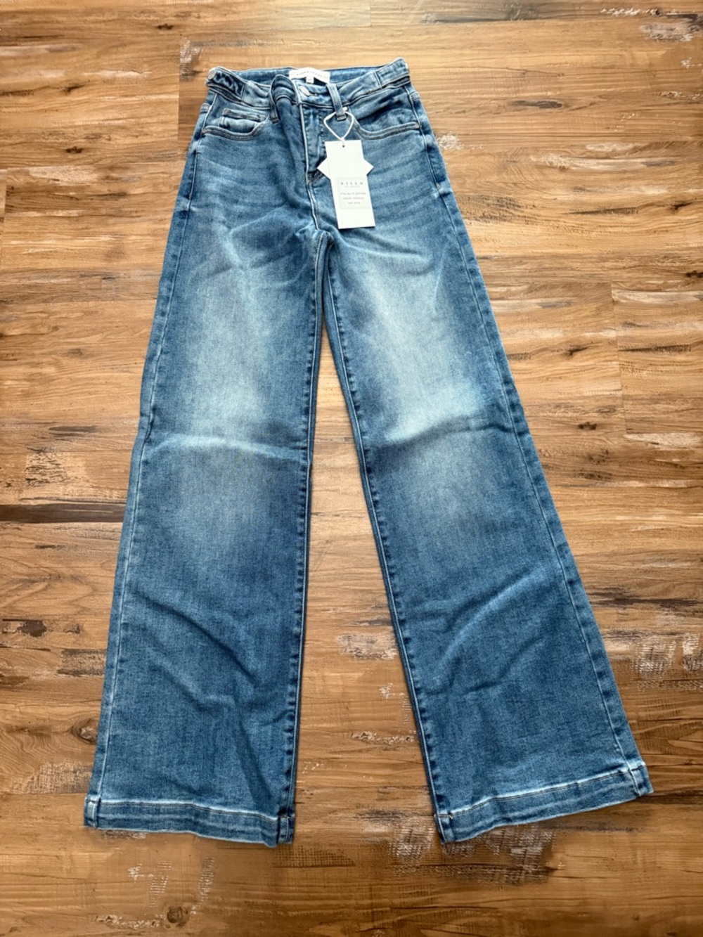 Women's High-Rise Wide Leg Jeans in Faded Blue - Casual Flare